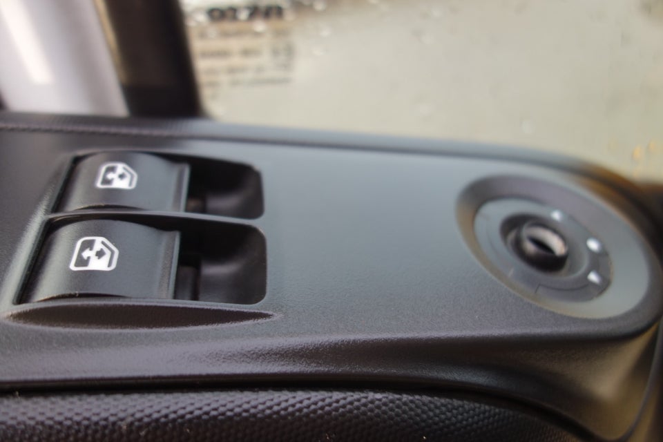 Iveco Daily 3,0 35C17 Db.Kab m/lad 4d