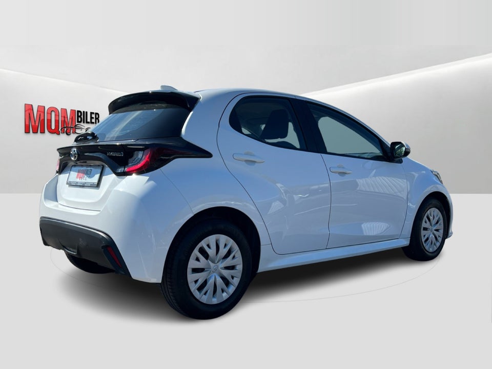 Toyota Yaris 1,5 Hybrid Essential e-CVT 5d