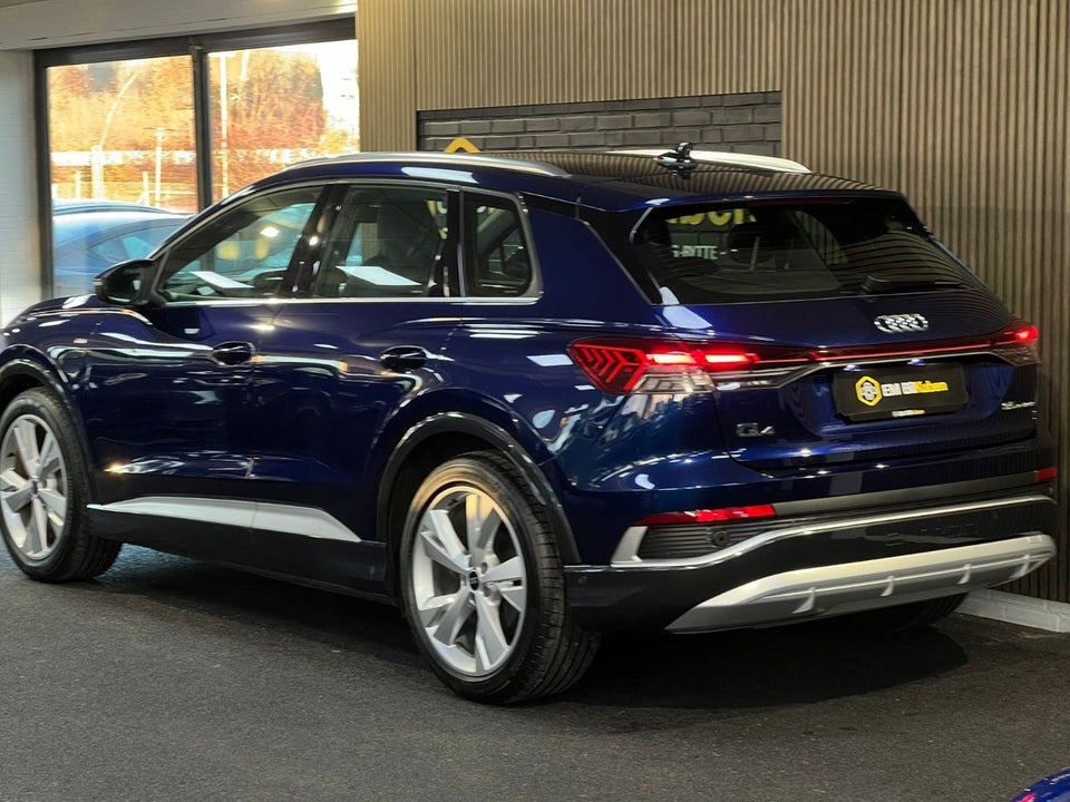 Audi Q4 e-tron 35 S-line 5d