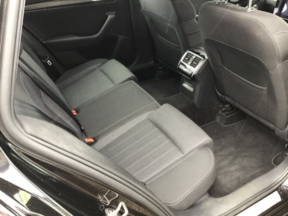 Skoda Superb 1,4 TSi iV Plus Combi DSG 5d