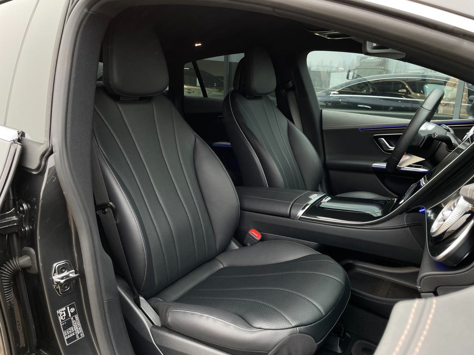 Mercedes EQE350 AMG Line 4d