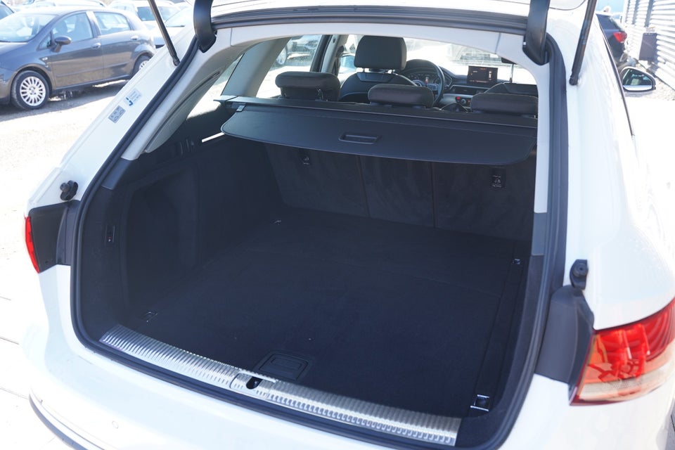 Audi A4 40 TFSi Advanced Avant S-tr. 5d