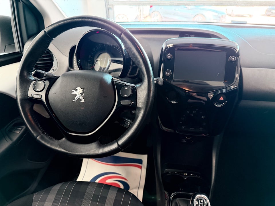 Peugeot 108 1,0 e-VTi 72 Allure+ 5d