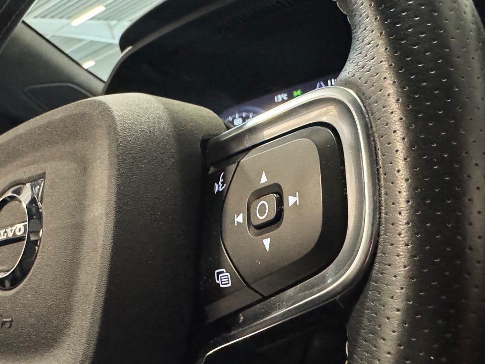 Volvo XC40 1,5 T4 ReCharge R-Design aut. 5d