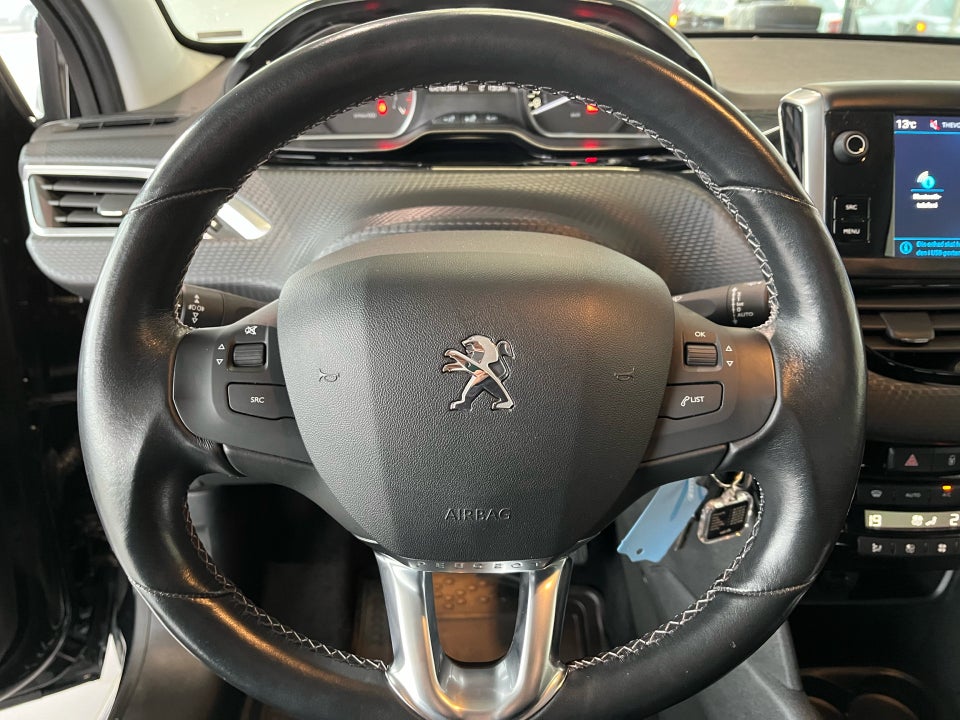 Peugeot 208 1,2 VTi 82 Allure 5d