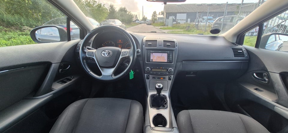 Toyota Avensis 2,0 D-4D T3 4d