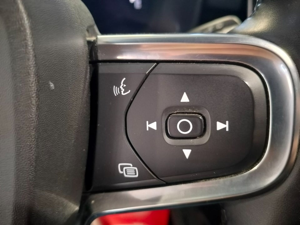 Volvo XC40 P6 ReCharge Core 5d