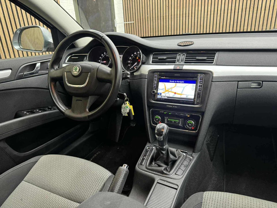 Skoda Superb 1,6 TDi 105 Ambition Combi GreenLine 5d