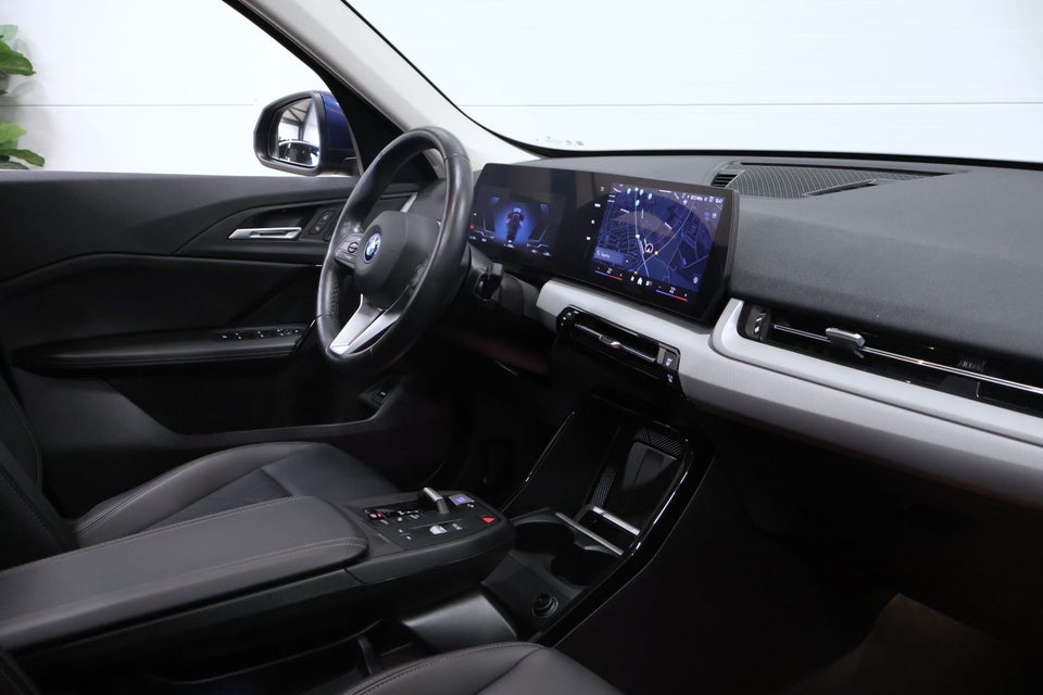 BMW iX1 xDrive30 X-Line 5d