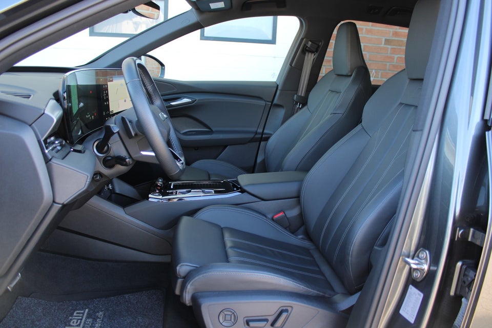 Audi Q6 e-tron S-line performance 5d