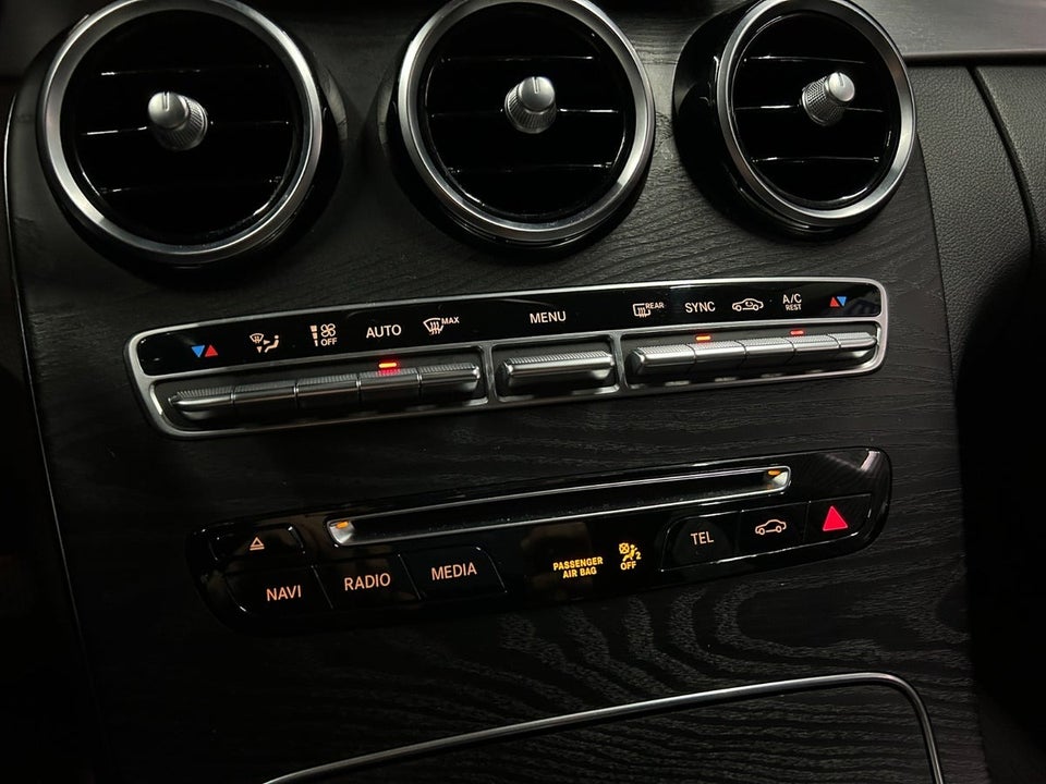 Mercedes C220 d 2,2 AMG Line stc. aut. 5d