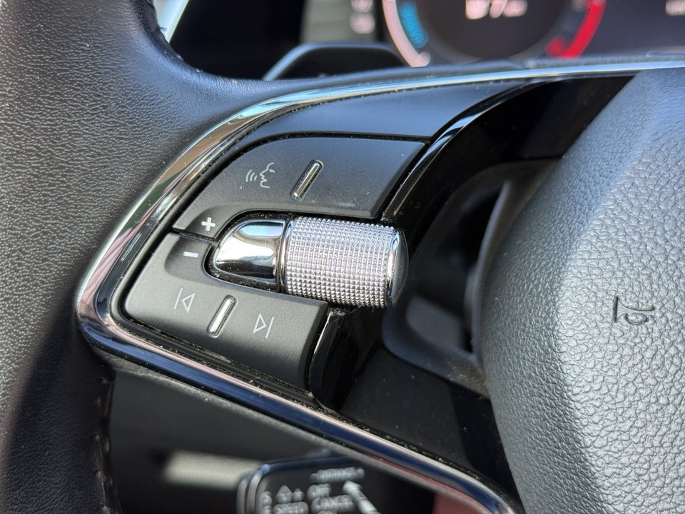 Skoda Octavia 1,4 TSi iV Plus DSG 5d