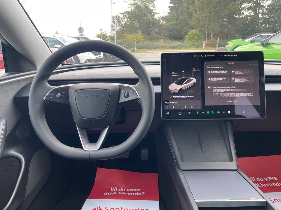 Tesla Model 3 Long Range AWD 4d