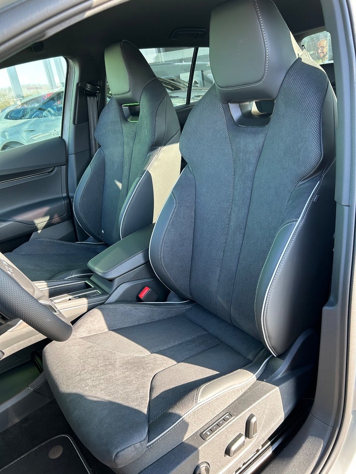 Skoda Elroq 85 iV Sportline 5d