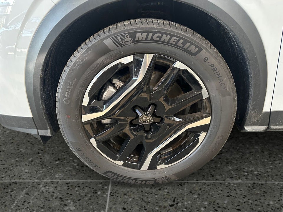 Peugeot e-5008 77 Allure 7prs 5d