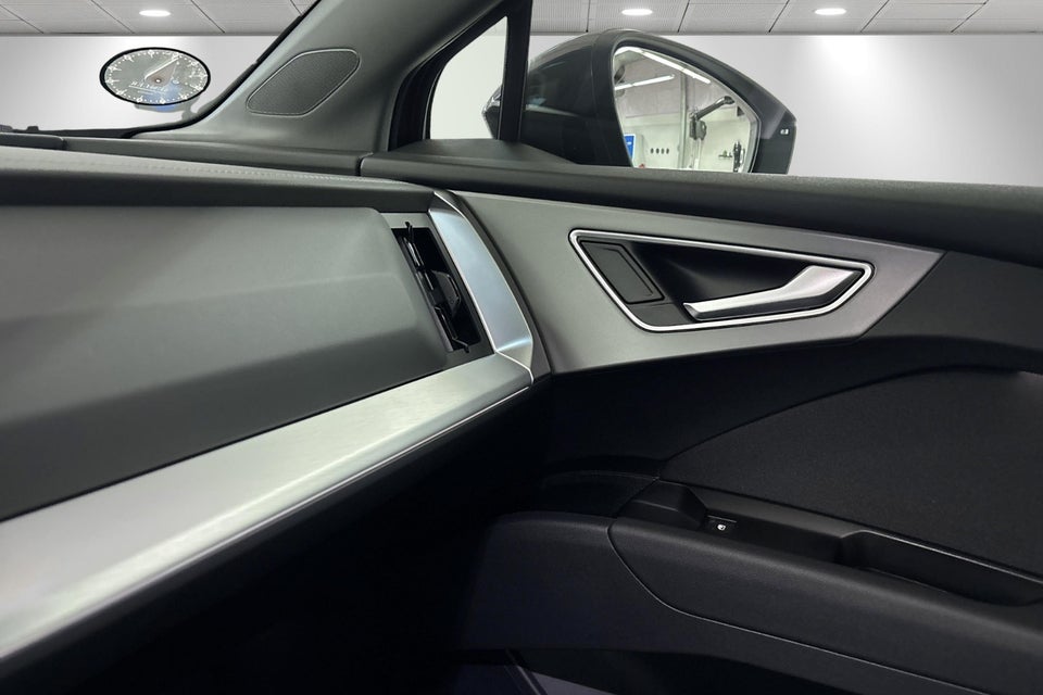 Audi Q4 e-tron performance 5d