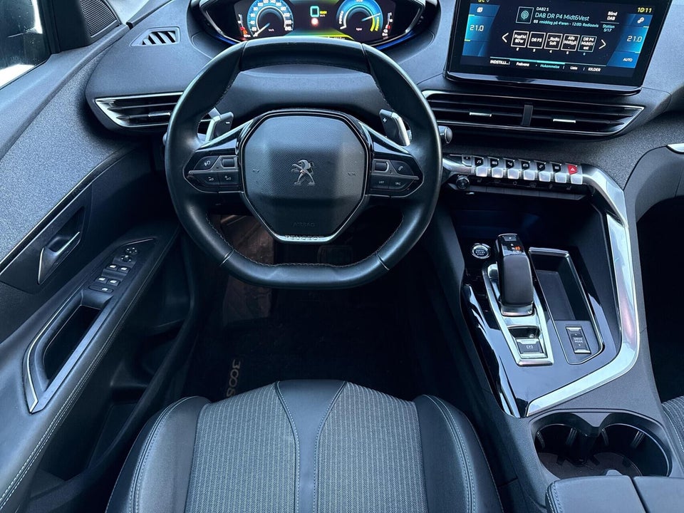 Peugeot 3008 1,6 Hybrid First Selection EAT8 5d