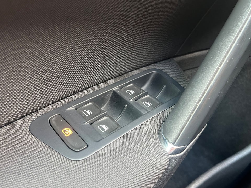 VW Golf VII 1,4 TSi 122 Comfortline BMT 5d