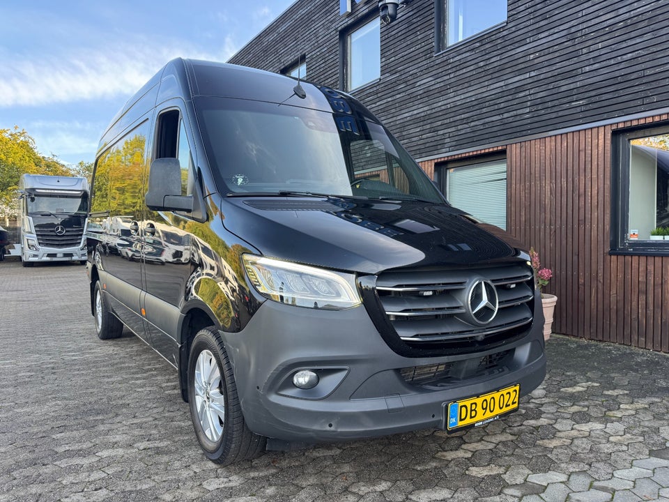 Mercedes Sprinter 319 3,0 CDi A2 Kassevogn RWD