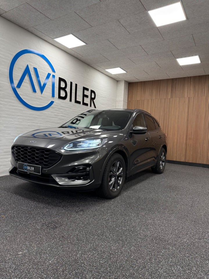 Ford Kuga 2,5 PHEV ST-Line X CVT 5d