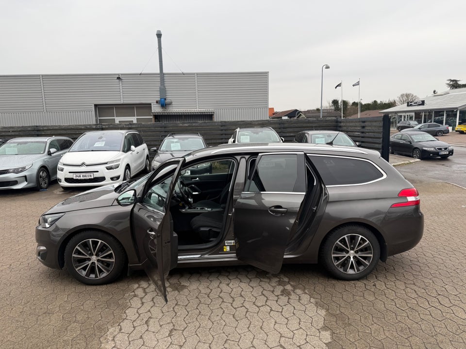 Peugeot 308 1,6 BlueHDi 120 Active SW EAT6 5d