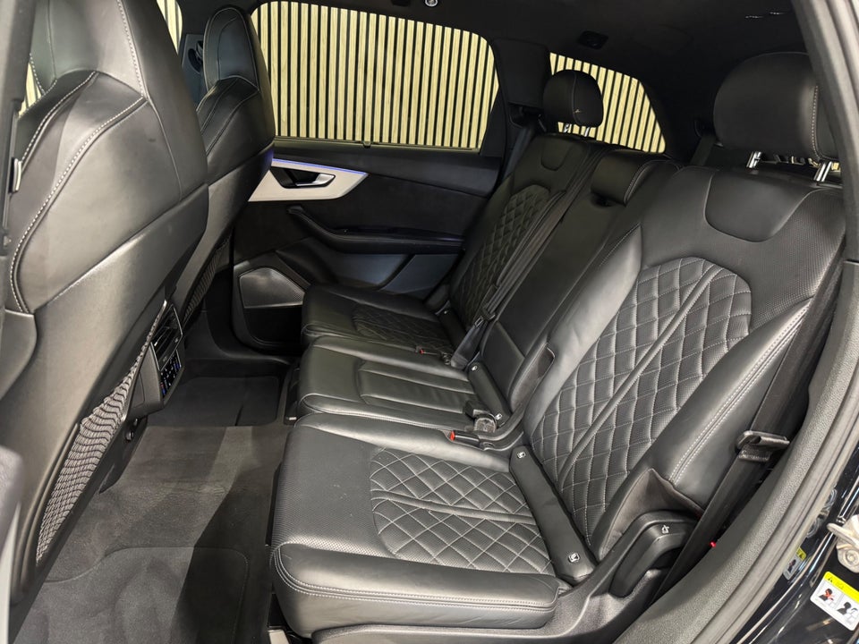 Audi SQ7 4,0 TFSi quattro Tiptr. 5d