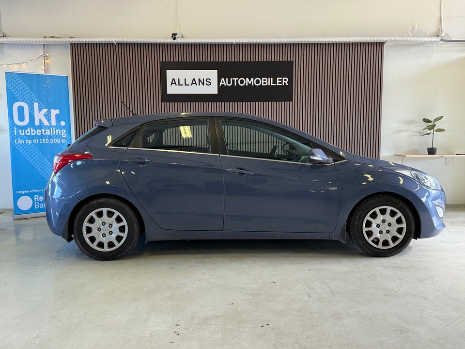 Hyundai i30 1,6 CRDi 110 Comfort Eco 5d