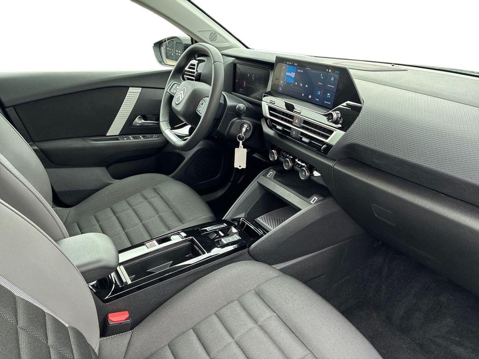 Citroën ë-C4 X 50 Plus 4d