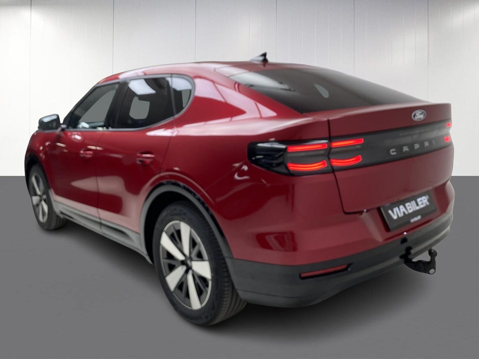 Ford Capri 82 Select Extended Range 5d