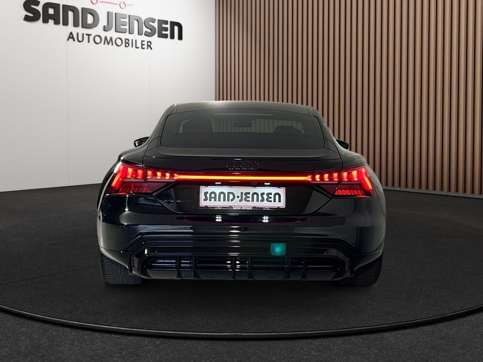 Audi e-tron GT quattro 4d