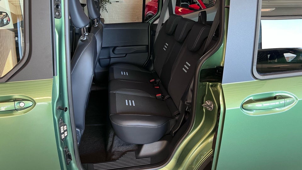 Ford E-Tourneo Courier 46 Active