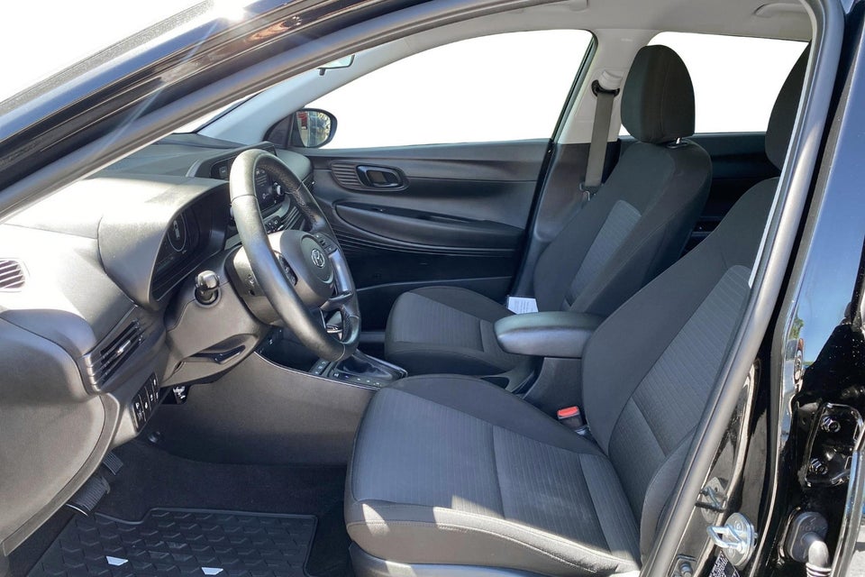 Hyundai i20 1,0 T-GDi Essential DCT 5d