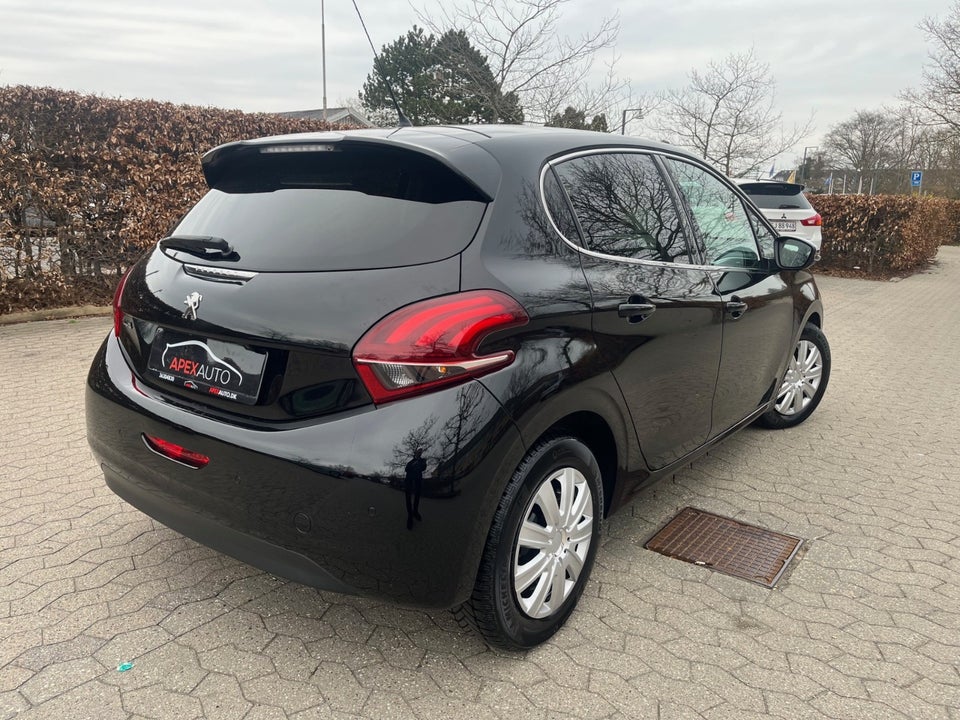 Peugeot 208 1,6 BlueHDi 100 Allure 5d