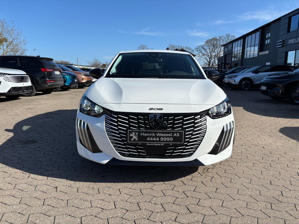 Peugeot 208 1,2 PureTech 100 Allure+ 5d