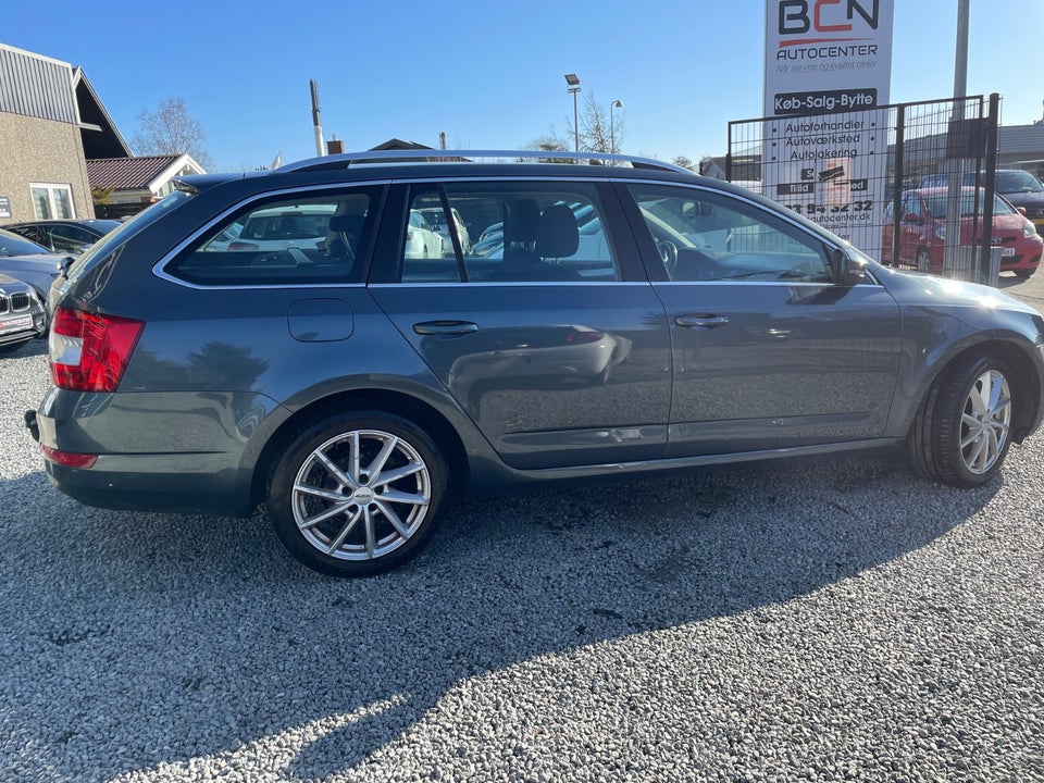 Skoda Octavia 1,4 TSi 140 Elegance Combi DSG 5d