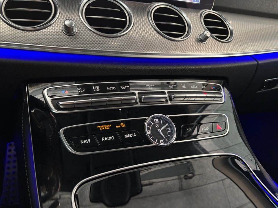 Mercedes E220 d 2,0 AMG Line stc. aut. 5d
