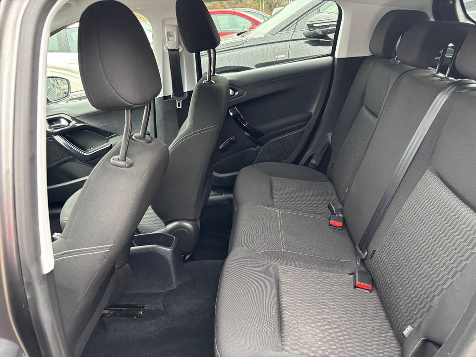 Peugeot 208 1,5 BlueHDi 100 Envy 5d