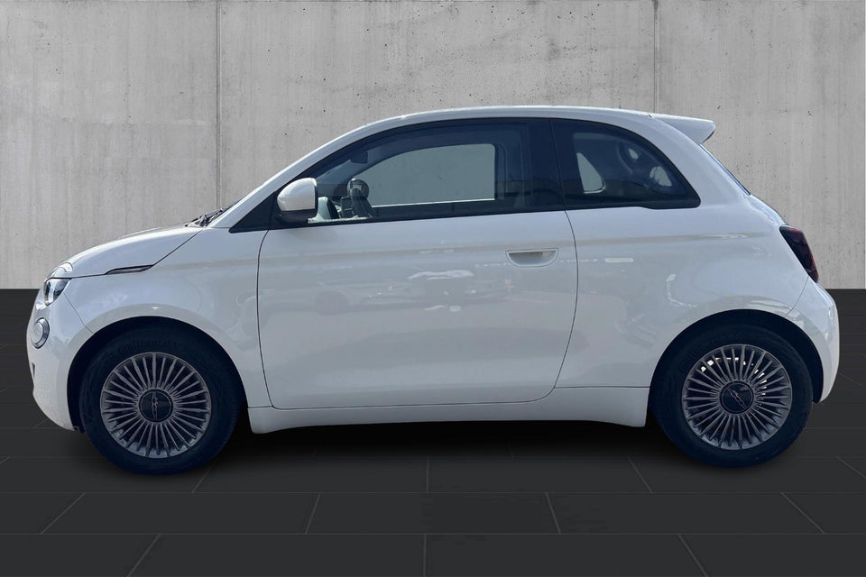 Fiat 500e 42 Icon 3d