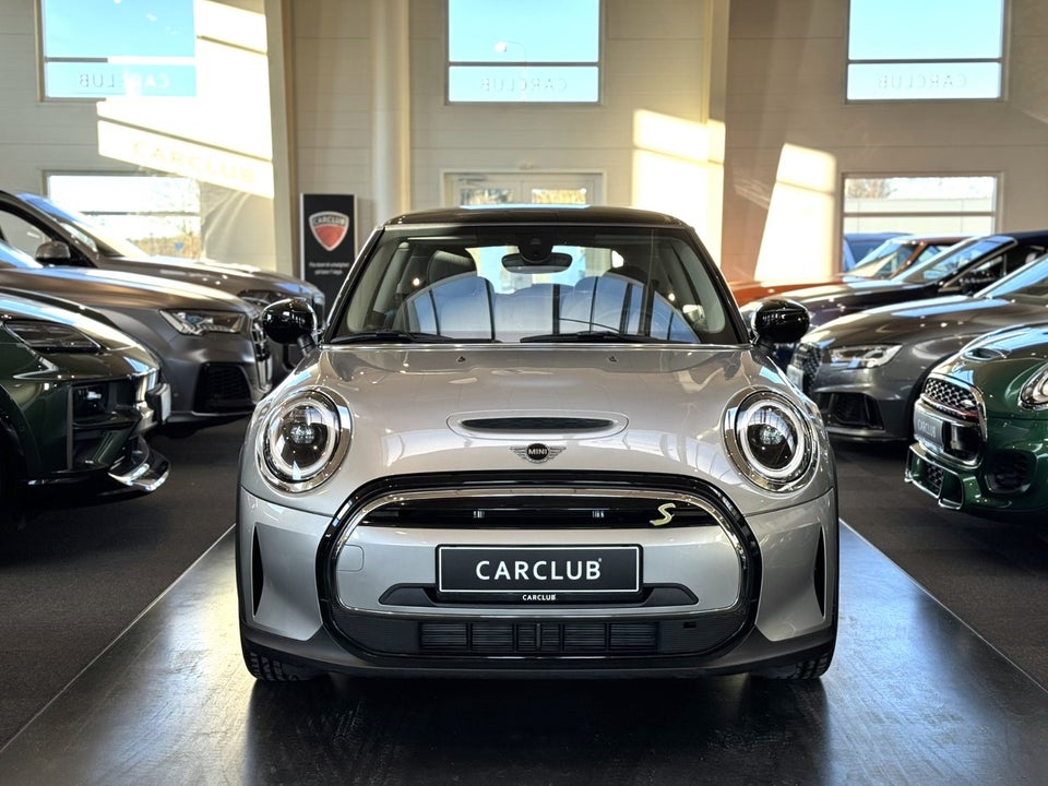 MINI Cooper SE Classic Trim 3d