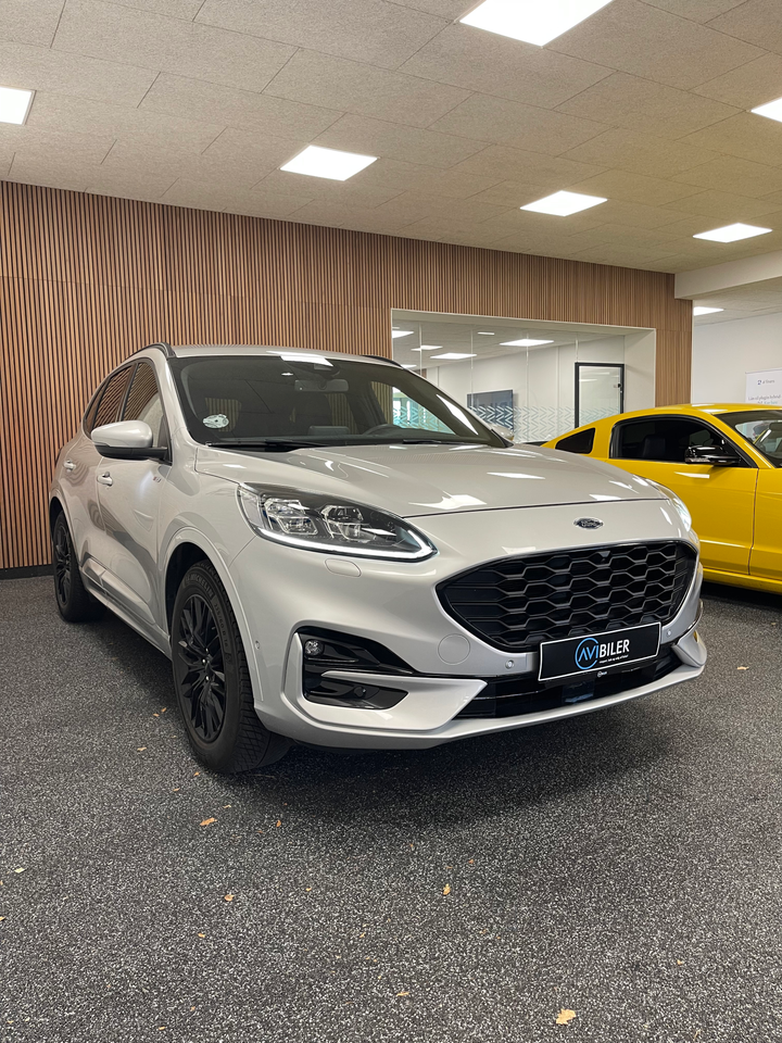 Ford Kuga 2,5 PHEV ST-Line X CVT 5d
