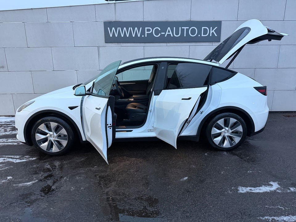 Tesla Model Y RWD 5d