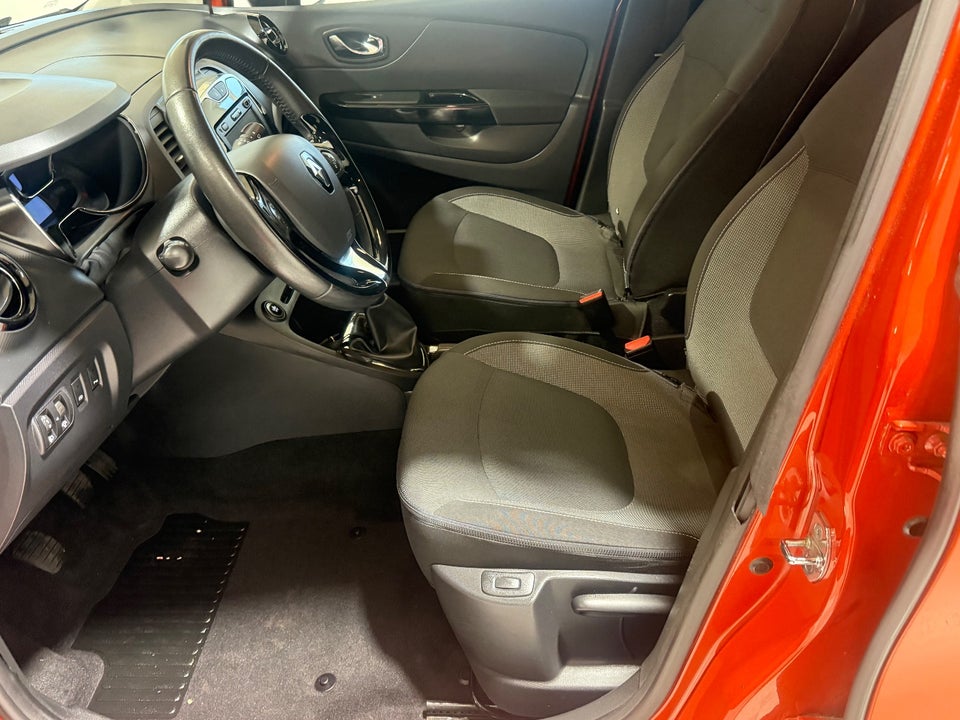 Renault Captur 0,9 TCe 90 Expression 5d