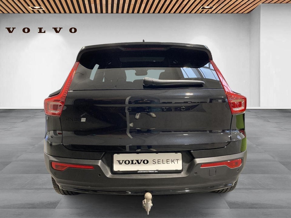 Volvo EX40 Extended Range Black Edition 5d