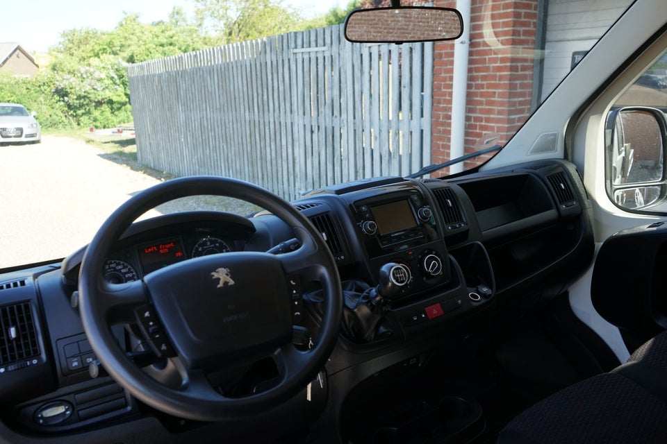 Peugeot Boxer 335 2,2 BlueHDi 165 L3 Plus 2d
