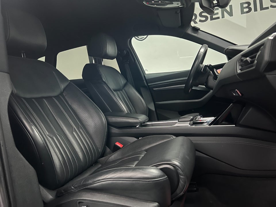 Audi e-tron 55 S-line quattro 5d