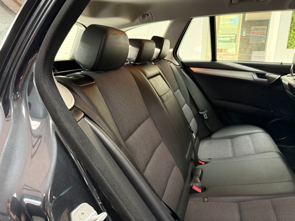 Mercedes C220 2,2 CDi Avantgarde stc. aut. BE 5d