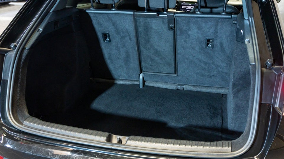 Audi Q4 e-tron 40 S-line 5d