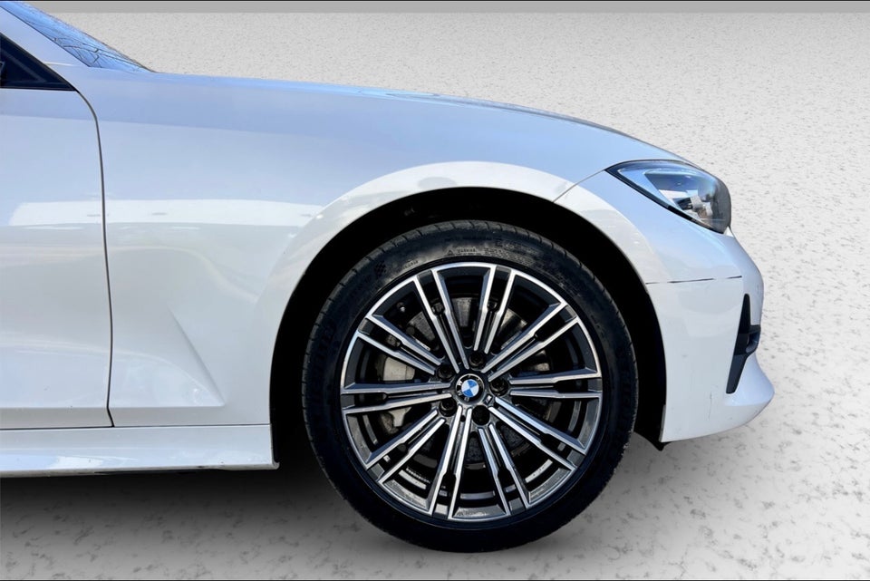 BMW 330e 2,0 Sport Line aut. 4d