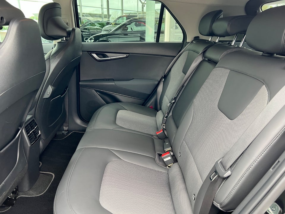 Kia Niro 64 EV Prestige 5d