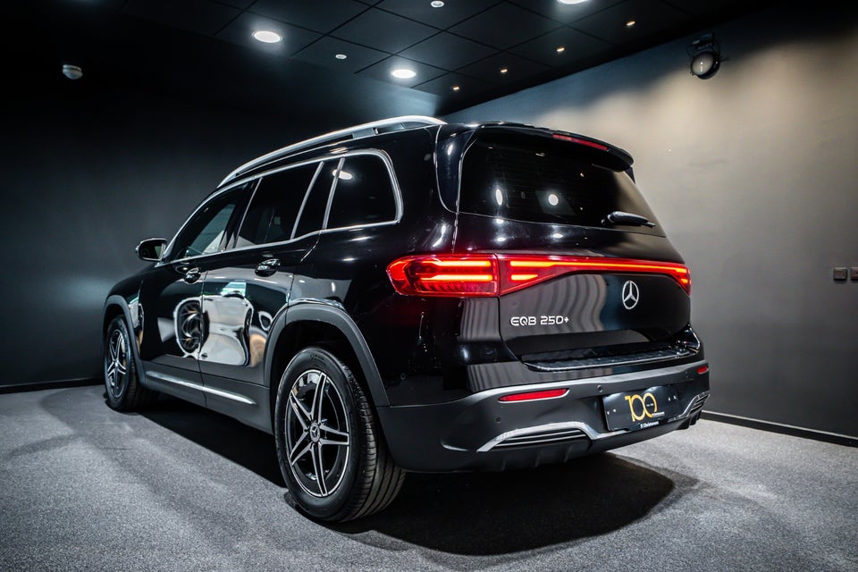 Mercedes EQB250+ AMG Advance 5d